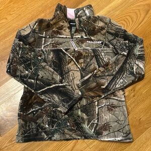 Women’s large camo fleece